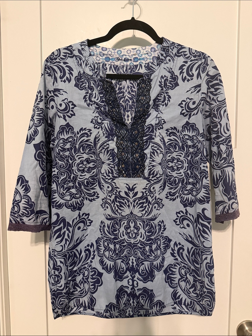 Robert Graham 100% Cotton Light Blue Tunic with Navy Floral Embroidery Boho